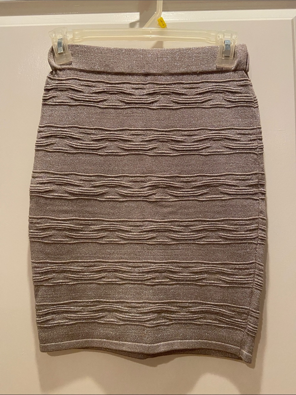 2B Bebe Ribbed Textured Pencil Skirt in silver